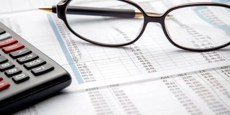 Czy warto samodzielnie rozliczać księgowość we własnej firmie?